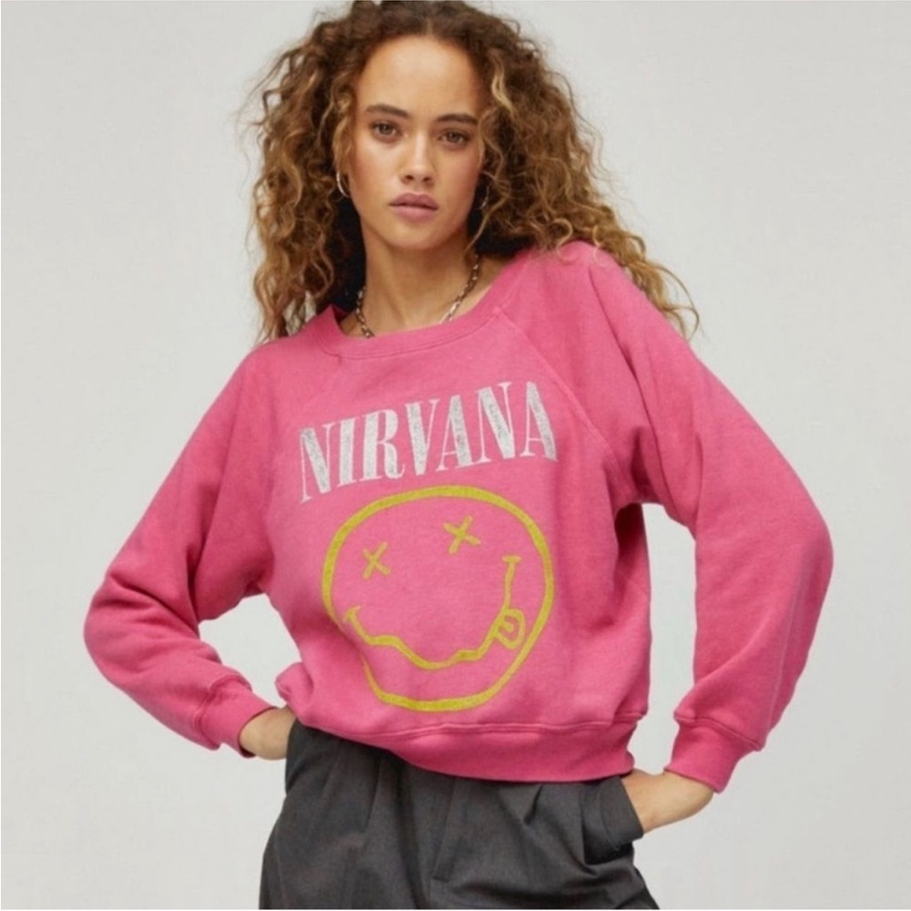 Daydreamer | Nirvana Smiley‎ Raglan Crew in Pink Cosmo - Picture 2 of 5